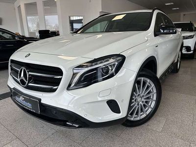 gebraucht Mercedes GLA180 7G-DCT Navi BiXenon SHZ AHK Night