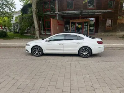 Używany VW Passat 150 KM (110 kW) 2015 Biały Sedan/Limuzyna