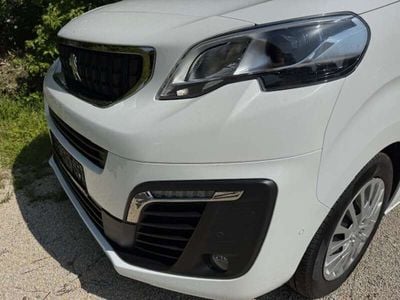 Peugeot Traveller