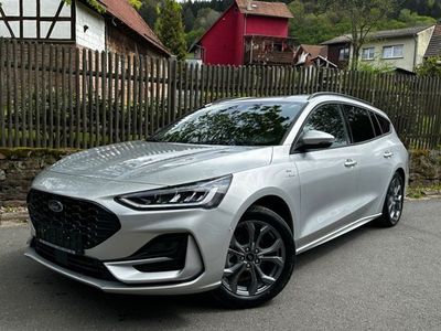 Gebraucht Ford Focus ST-Line X 155 PS (114 kW) 2023 Polarsilber metallic Kombi