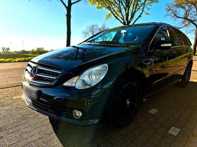 Second-hand Mercedes R300 AMG line 190 CP (139 kW) 2010 Negru Monovolum