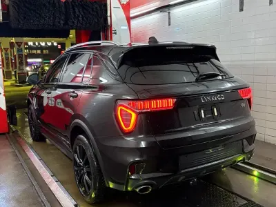 Gebraucht Lynk & Co 01 197 PS (144 kW) 2021 Schwarz SUV