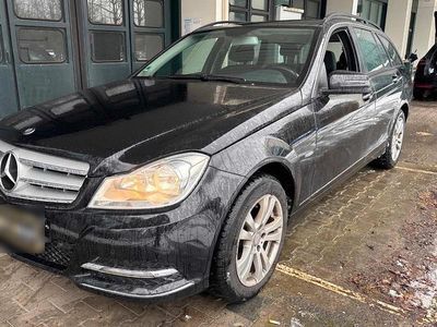 Gebraucht Mercedes C200 136 PS (100 kW) 2012 Schwarz Kombi