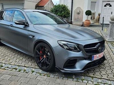 Mercedes E63 AMG
