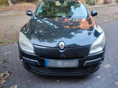 Używany Renault Mégane 2009 Czarny Hatchback