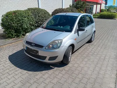 Occasion Ford Fiesta Ambiente 80 PK (58 kW) 2007 Zilver Hatchback