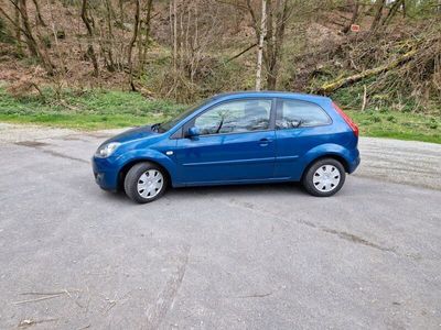 gebraucht Ford Fiesta 1,4 16V Ambiente Ambiente