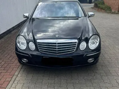 Gebraucht Mercedes E320 Elegance 224 PS (164 kW) 2006 Schwarz Limousine