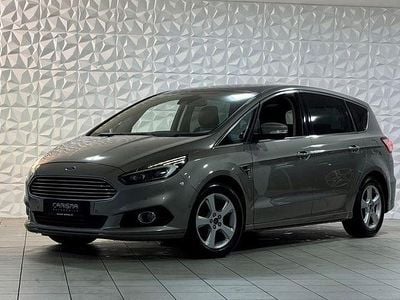Grau Gebraucht 2015 Ford S-MAX Titanium Van / Kleinbus | 16.900 € (Teuer)