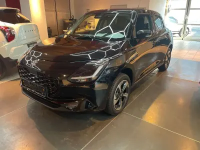 Neu Suzuki Swift Comfort 83 PS (61 kW) 2025 Schwarz Limousine
