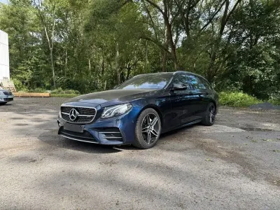 Gebraucht Mercedes E43 AMG AMG 401 PS (294 kW) 2018 Blau Limousine