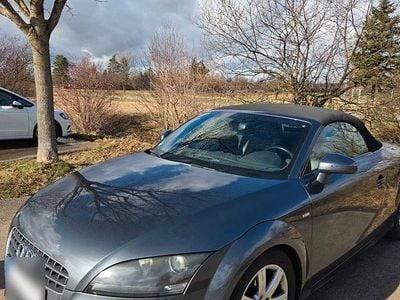 Begagnad Audi TT Roadster S-Line 200 HK (147 kW) 2008 Grå Cab