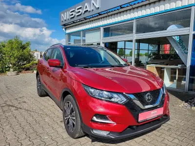 Gebraucht Nissan Qashqai Zama 140 PS (102 kW) 2020 Rot SUV