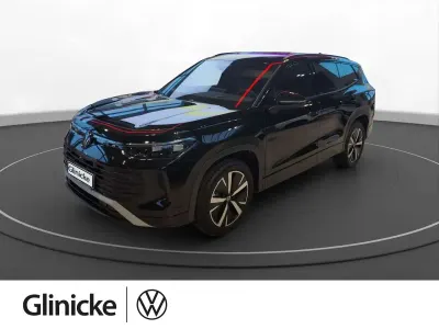 Neu VW Tayron Life 150 PS (110 kW) 2026 Grenadillschwarz metallic SUV