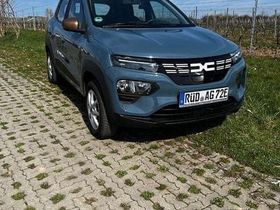 Second-hand Dacia Spring Extreme 47 kW (65 CP) 2023 Albastru Hatchback