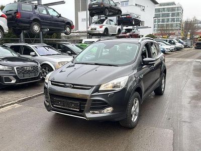 Gebraucht Ford Kuga Titanium 150 PS (110 kW) 2015 Grau SUV
