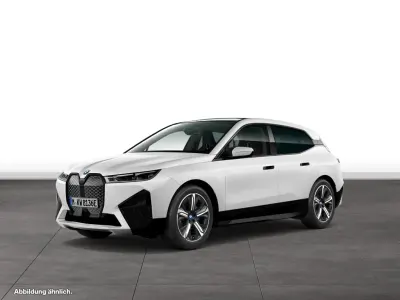 Gebraucht BMW iX 384 kW (523 PS) 2024 Weiß SUV