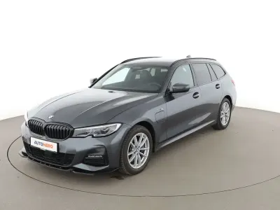 Gebraucht BMW 330 M Sport 252 PS (185 kW) 2021 Grau Kombi