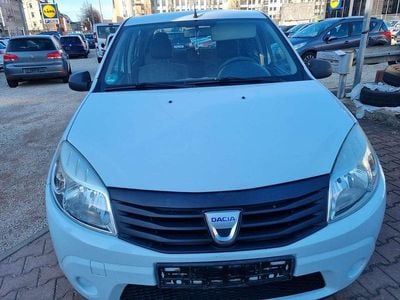 Gebraucht Dacia Sandero Basis 75 PS (55 kW) 2009 Gletscherweiss Kleinwagen