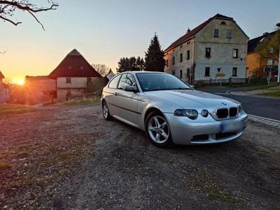 Second-hand BMW 318 Compact M Sport 143 CP (105 kW) 2002 Argintiu Hatchback
