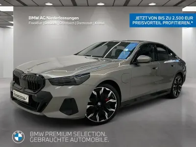 Gebraucht BMW 550e M Sport 489 PS (359 kW) 2025 Grau Limousine
