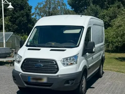 Gebraucht Ford Transit 105 PS (77 kW) 2018 Weiß Van / Kleinbus