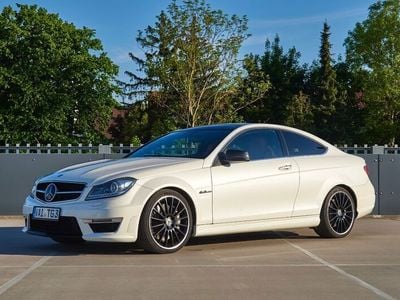 Mercedes C63 AMG