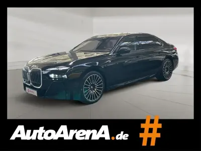 Gebraucht BMW 740 Sport Line 286 PS (210 kW) 2025 Black sapphire metallic Limousine
