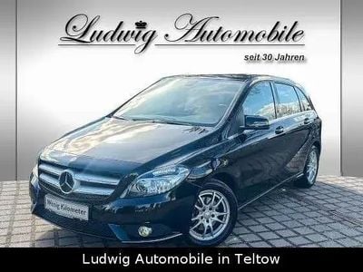 Gebraucht Mercedes B180 122 PS (89 kW) 2013 Schwarz Van / Kleinbus