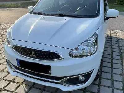 Gebraucht Mitsubishi Space Star 71 PS (52 kW) 2017 Weiß Kleinwagen