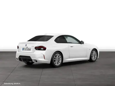 Second-hand BMW 220 Shadowline 184 CP (135 kW) 2025 Alb Coupe