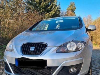 Gebraucht Seat Altea 125 PS (91 kW) 2011 Silber Kleinwagen