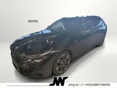 Gebraucht BMW 540 M Sport 303 PS (222 kW) 2025 Schwarz Limousine