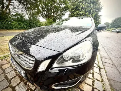 Gebraucht Volvo V60 102 PS (75 kW) 2011 Schwarz Kombi