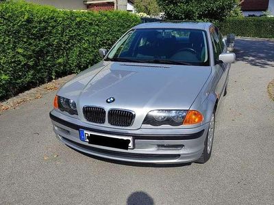 BMW 323