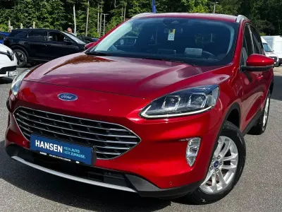 Gebraucht Ford Kuga Titanium 224 PS (164 kW) 2022 Rot SUV