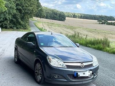Grau Gebraucht 2008 Opel Astra Cabriolet Cabrio | 4.999 € (Etwas zu teuer)