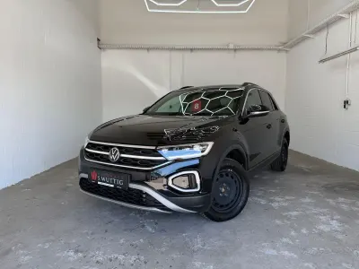 Gebraucht VW T-Roc Move 150 PS (110 kW) 2023 Schwarz SUV