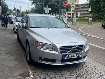 Volvo S80
