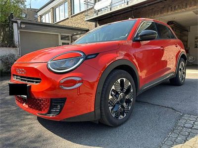 Gebraucht Fiat 600E La Prima 114 kW (156 PS) 2024 Orange Limousine