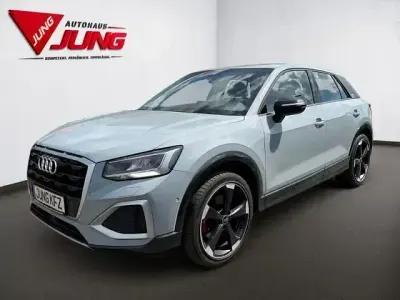 Gebraucht Audi Q2 Advanced 150 PS (110 kW) 2023 Grau SUV
