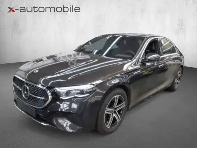 Gebraucht Mercedes E200 Advanced Plus 227 PS (166 kW) 2024 Grau Limousine
