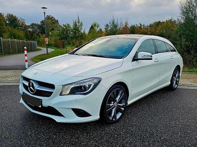 Mercedes CLA200