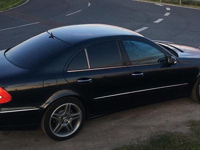 Gebraucht Mercedes E350 Avantgarde 272 PS (200 kW) 2005 Blau Limousine
