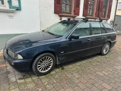 Gebraucht BMW 525 193 PS (141 kW) 2001 Blau Kombi