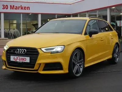 Gebraucht Audi S3 Ambiente 300 PS (220 kW) 2019 Gelb Limousine