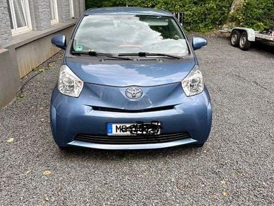 Toyota iQ