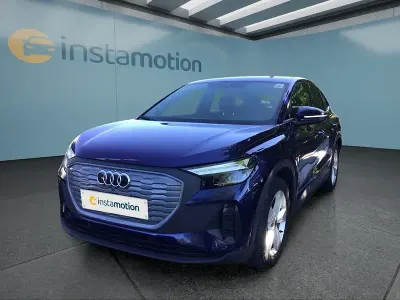 Second-hand Audi Q4 Sportback e-tron 150 kW (204 CP) 2023 Albastru SUV