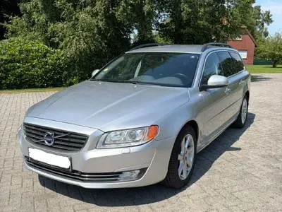 Gebraucht Volvo V70 Momentum 163 PS (119 kW) 2013 Silber Kombi