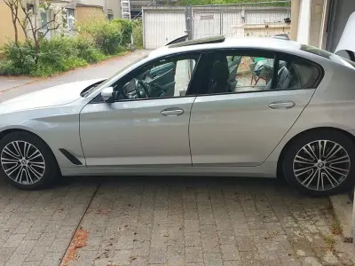 Gebraucht BMW 520 Performance 190 PS (139 kW) 2018 Silber Limousine